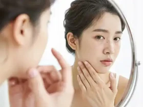 脸上长斑月经量少手脚冰凉?黄芪桂圆当归红枣养生茶职场调理